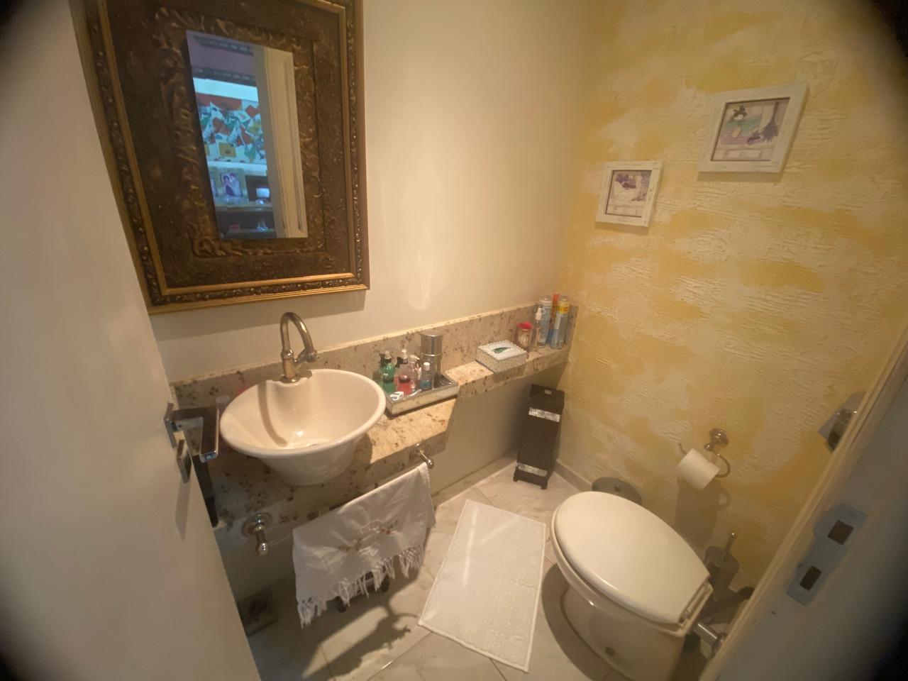 foto do anúncio Sobrado em condomínio, próximo ao Aeroporto e HU